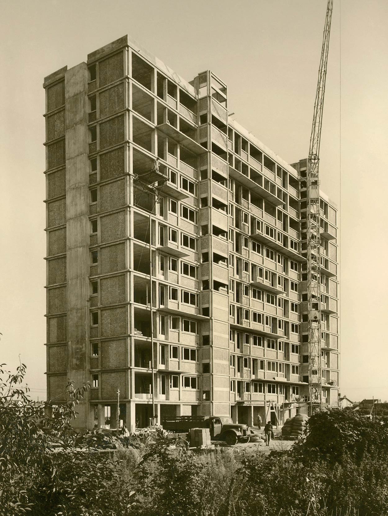 Photographie ancienne, septembre 1957. Fonds Gros, © musée Nicéphore Niépce, Ville de Chalon-sur-Saône.